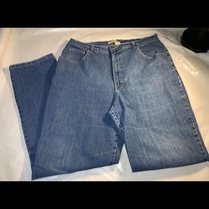 St Johns Bay Straight Leg Stretch Jeans • Size 16